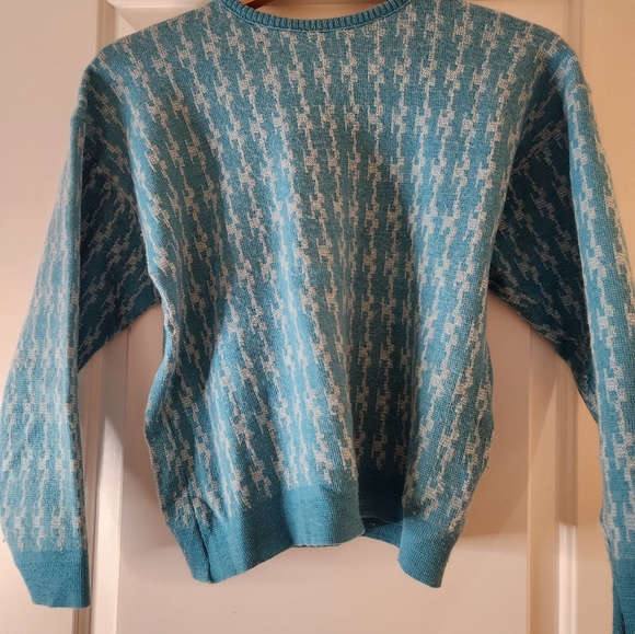 Glenayr "Kitten" Sweater - Picture 2 of 3